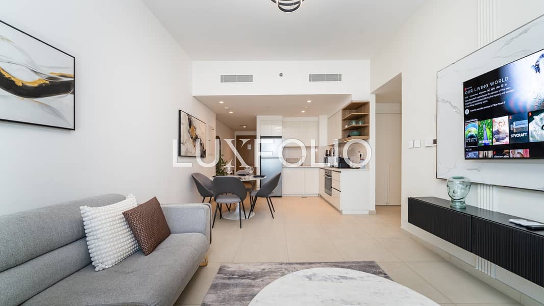 STLISH 1 BR DOWNTOWN WITH DUBAI MALL ACCES- AVAILABLE NOW