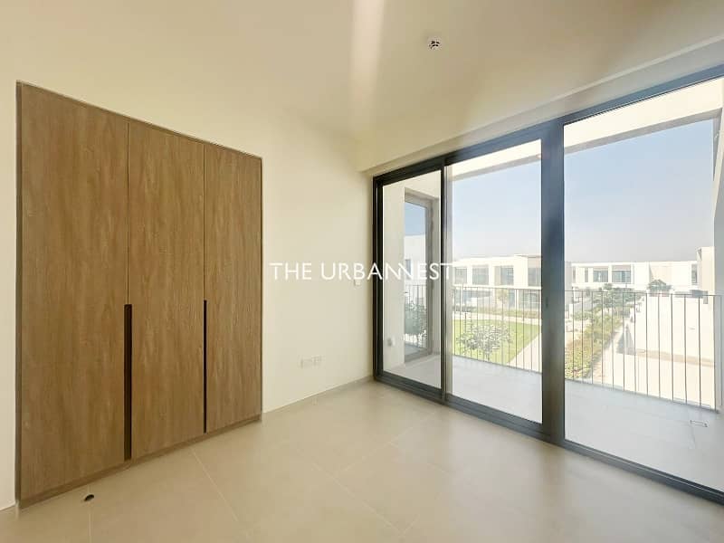 Single Row | Near Park | Middle Unit | Resale