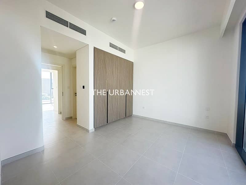 Single Row | Near Park | Middle Unit | Resale