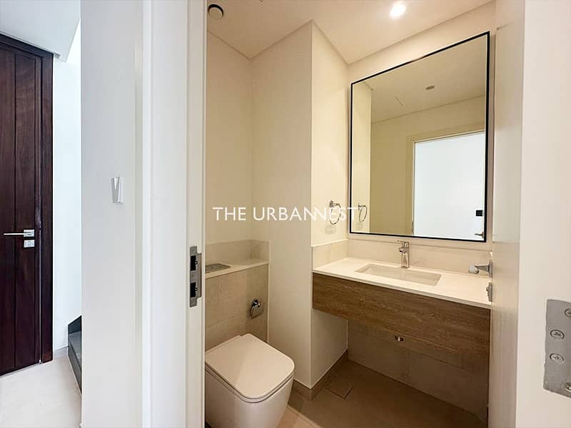 Single Row | Near Park | Middle Unit | Resale - Image 10