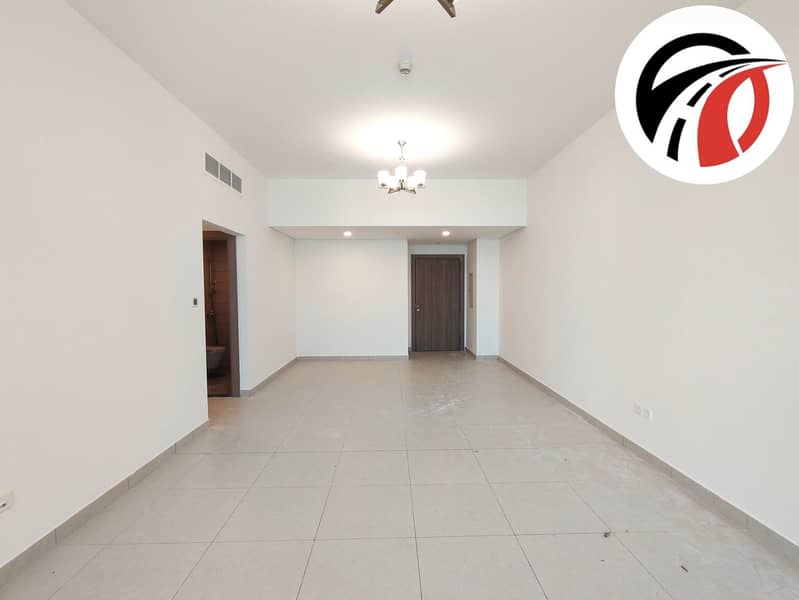 Chillar free Spacious 2bhk+ maidroom/ luxury amenities/ center of arjan