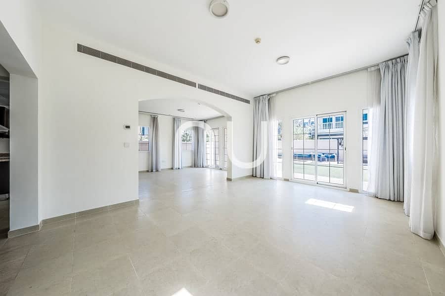 Huge Plot| Vacant | Close To Schools - Image 16