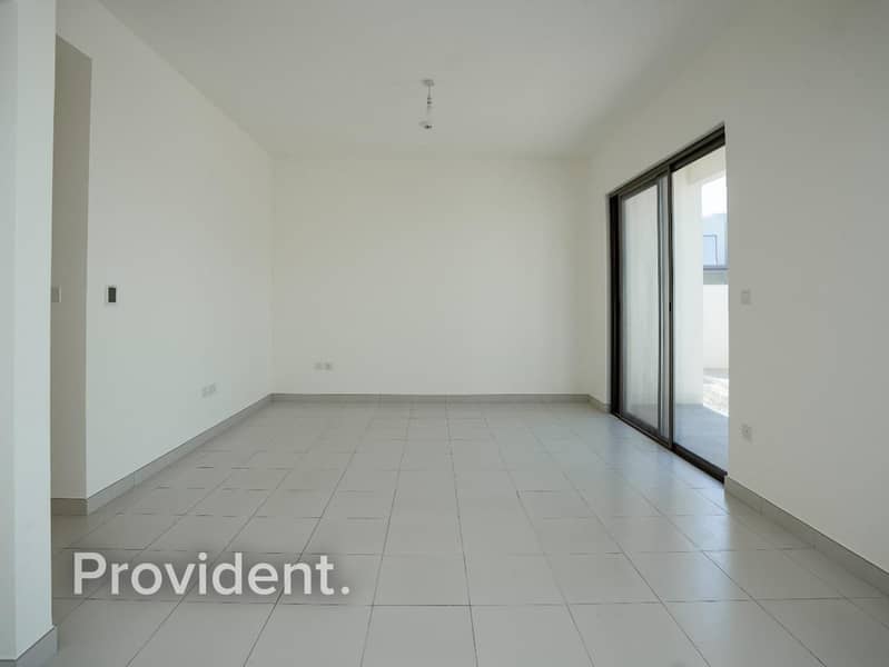 On the Pool | Brand New | Ready to Move In