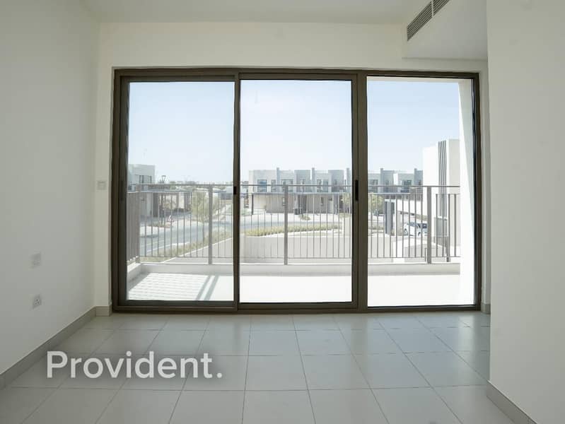 On the Pool | Brand New | Ready to Move In