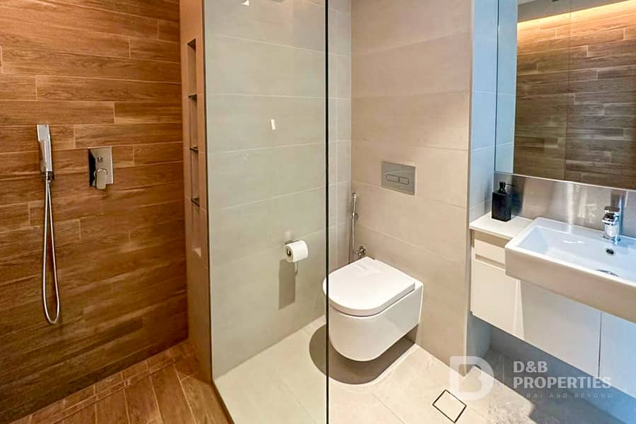 Spacious | Luxury Living | Viewing Available - Image 10