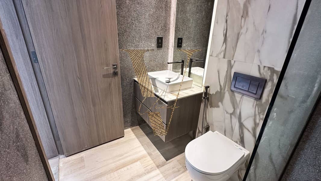 BRAND NEW | FULLY FURNISHED | PARK VIEW - Image 13