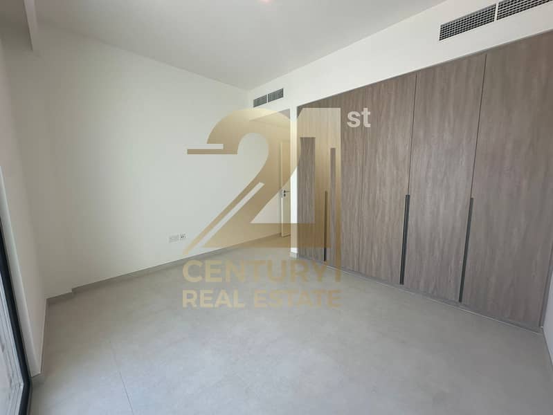 VACANT NOW | READY TO MOVE IN | CHILLER FREE