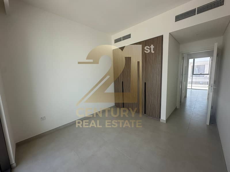 VACANT NOW | READY TO MOVE IN | CHILLER FREE - Image 9