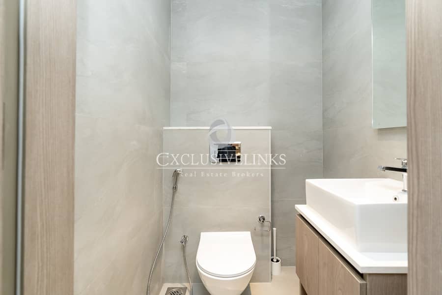 Pool View | Quiet | Good ROI | Rented - Image 10