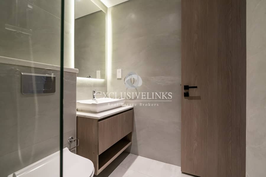 Pool View | Quiet | Good ROI | Rented - Image 13