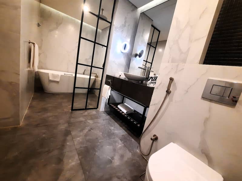 Branded Studio | Burj Khalifa View | High ROI - Image 8