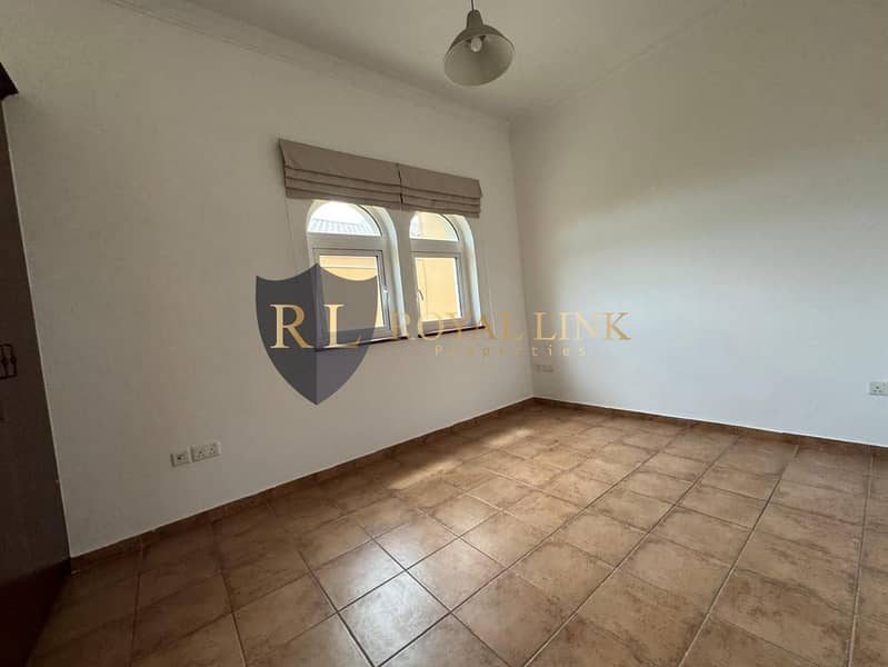 Luxury 5BR + Maid | Pool | Garden Living - Image 10