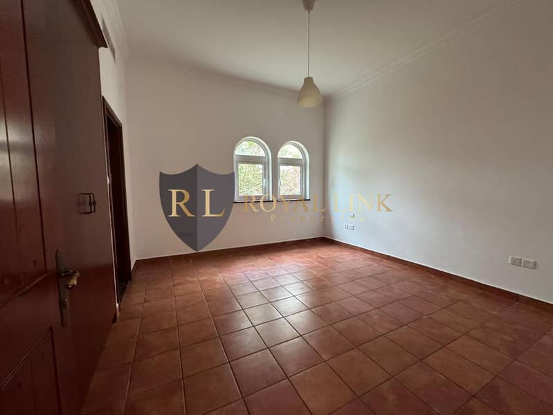 Luxury 5BR + Maid | Pool | Garden Living - Image 11