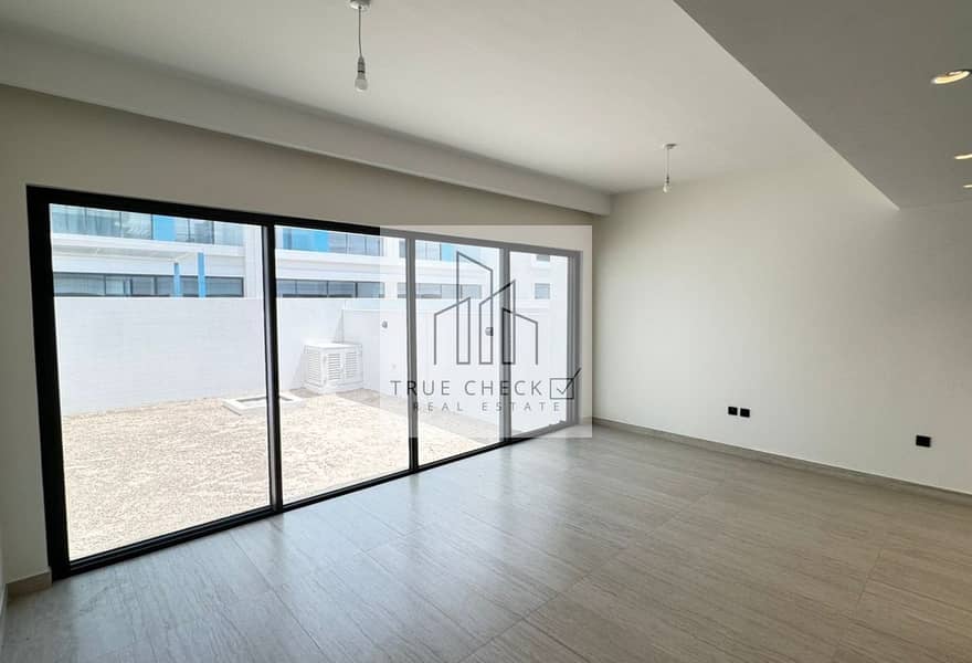Brand New Unit | 3 Bedrooms | Unfurnished | Vacant