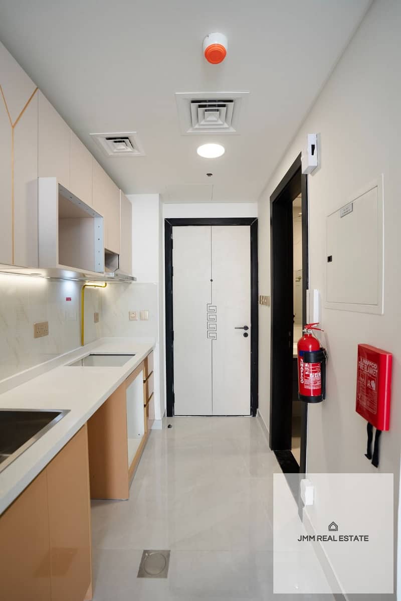 Brand New | High Floor | Miracle Garden View