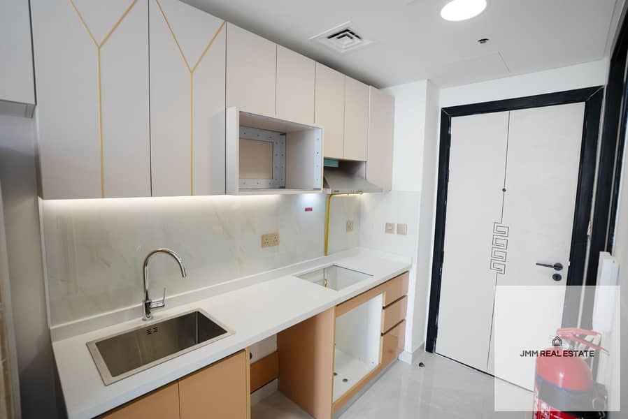 Brand New | High Floor | Miracle Garden View