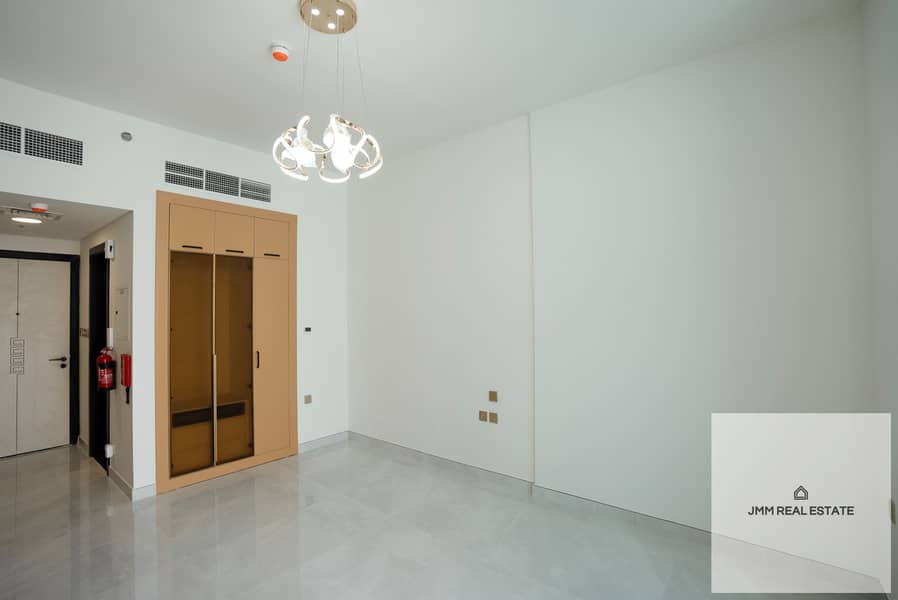 Brand New | High Floor | Miracle Garden View