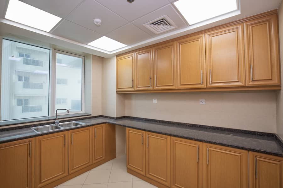 Spacious 2 BHK | Family Friendly | JVC - Image 8