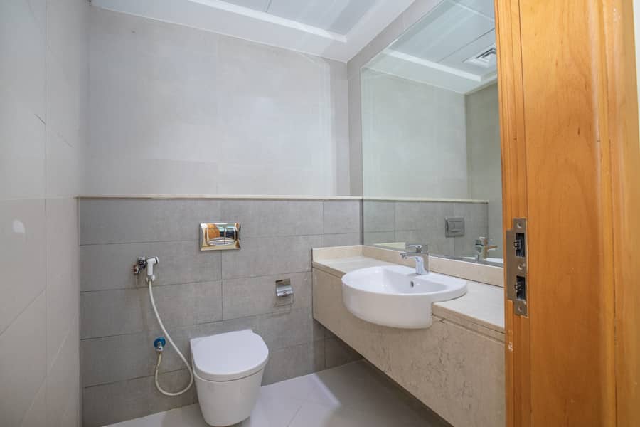 Spacious 2 BHK | Family Friendly | JVC - Image 10