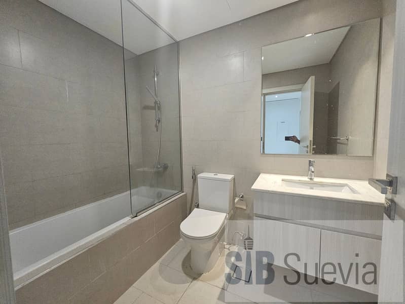 Park view | 3 Bed | Well Maintained - Image 9