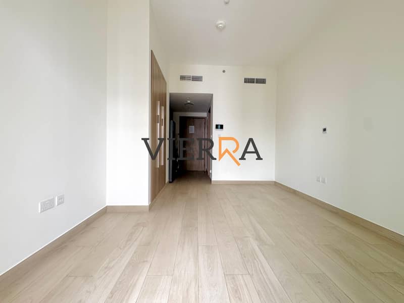 Pool View | Prime Location | Amazing Layout - Image 6