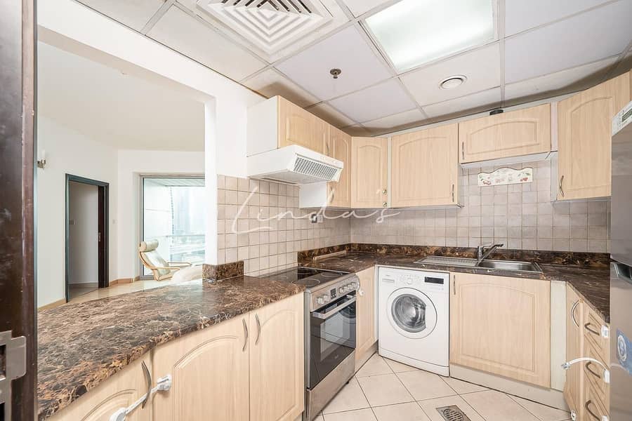 Fully Furnished | Close to Metro | Low Floor - Image 7