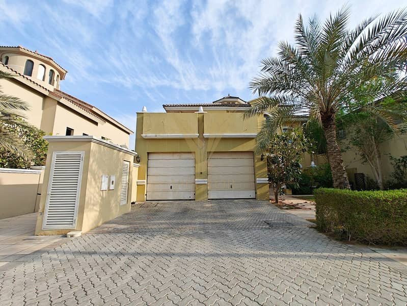 Premium Beachfront Villa with Marina Skyline View - Image 20