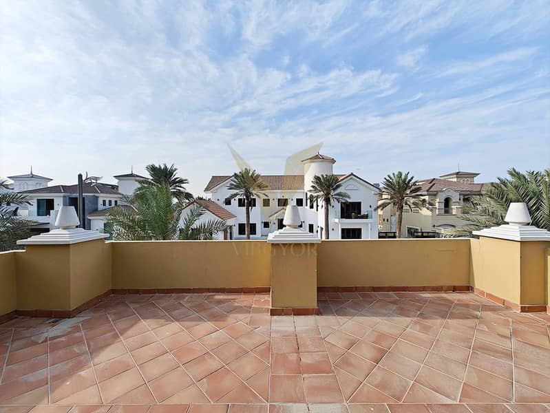 Premium Beachfront Villa with Marina Skyline View - Image 22