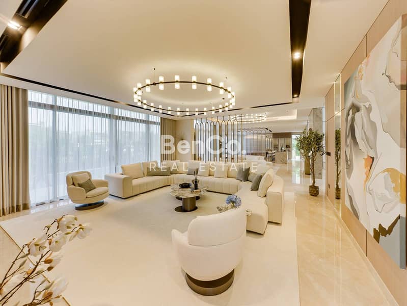 D3 | Backing Park | Fully Furnished | Pool