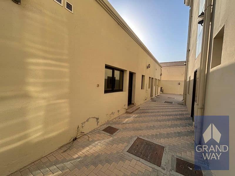 6 Bedroom Villa for Rent Available