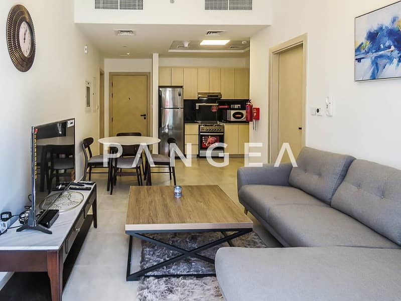 Vacant | Fully Furnished | Community View