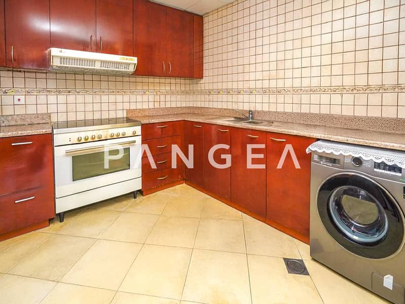 Community View | Corner unit | Big Layout