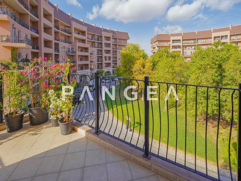 Community View | Corner unit | Big Layout - Image 7