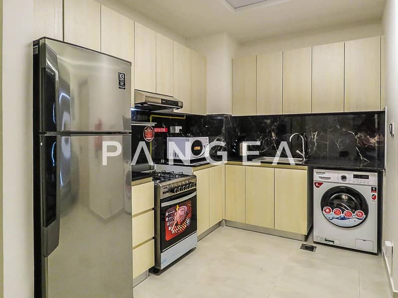 Vacant | Fully Furnished | Community View - Image 11