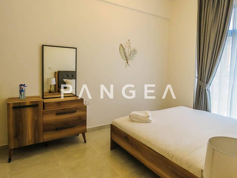 Vacant | Fully Furnished | Community View - Image 16