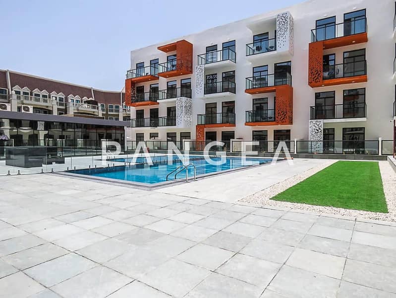 Vacant | Fully Furnished | Community View - Image 19