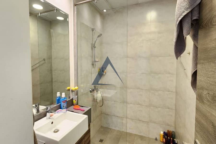 Prime Location | Upgraded | Buy Now - Image 9