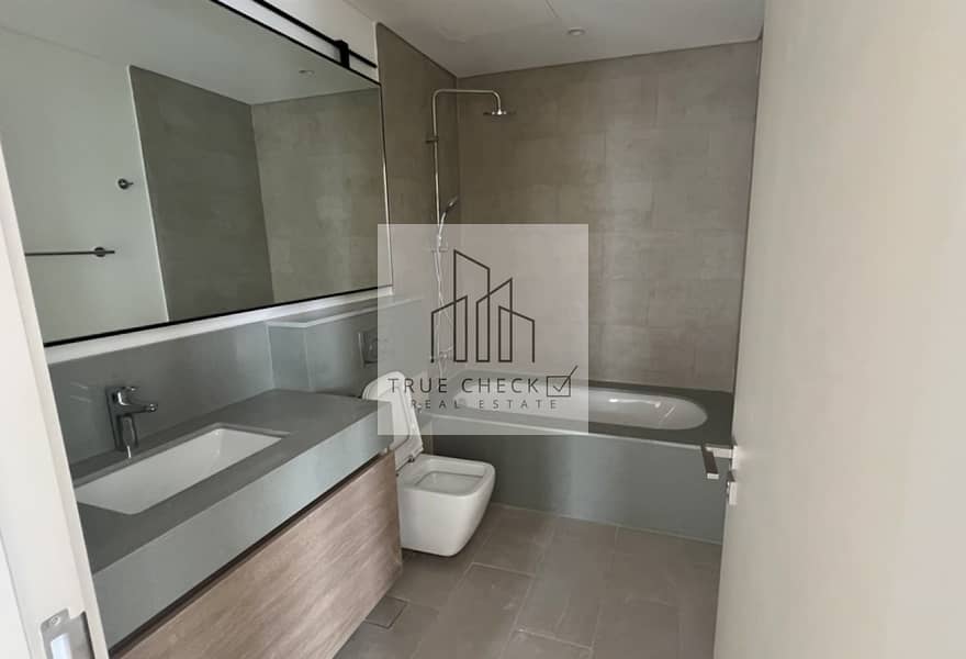 4 BEDROOMS | UNFURNISHED | NATURE-INSPIRED LIVING - Image 6