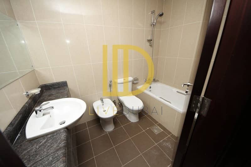 Vacant in Jan 2026 I High Floor I Excellent Layout - Image 9