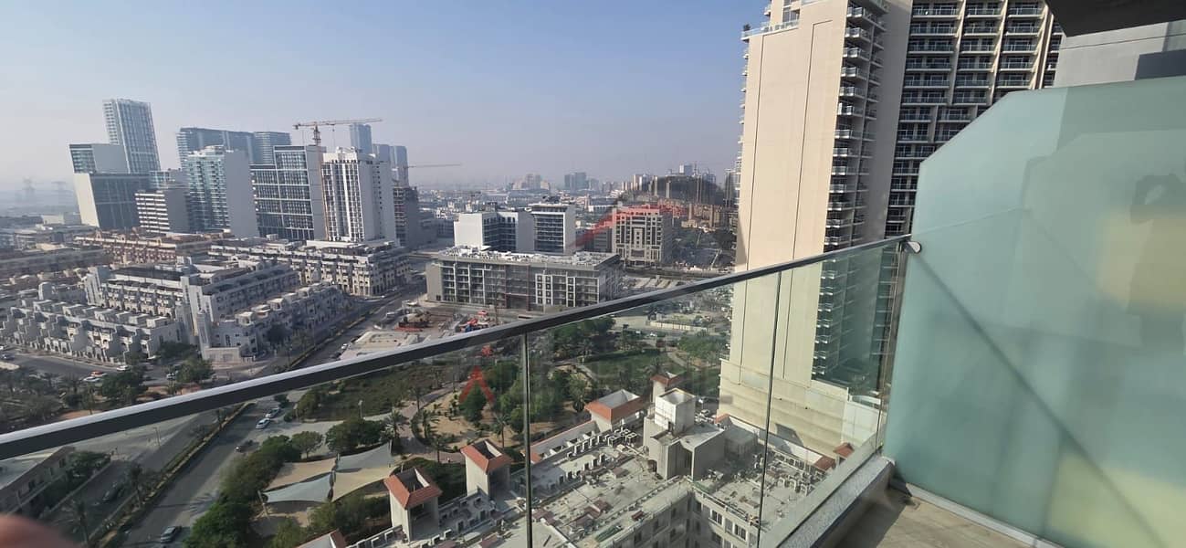 Fully furnished / high floor / villa community view