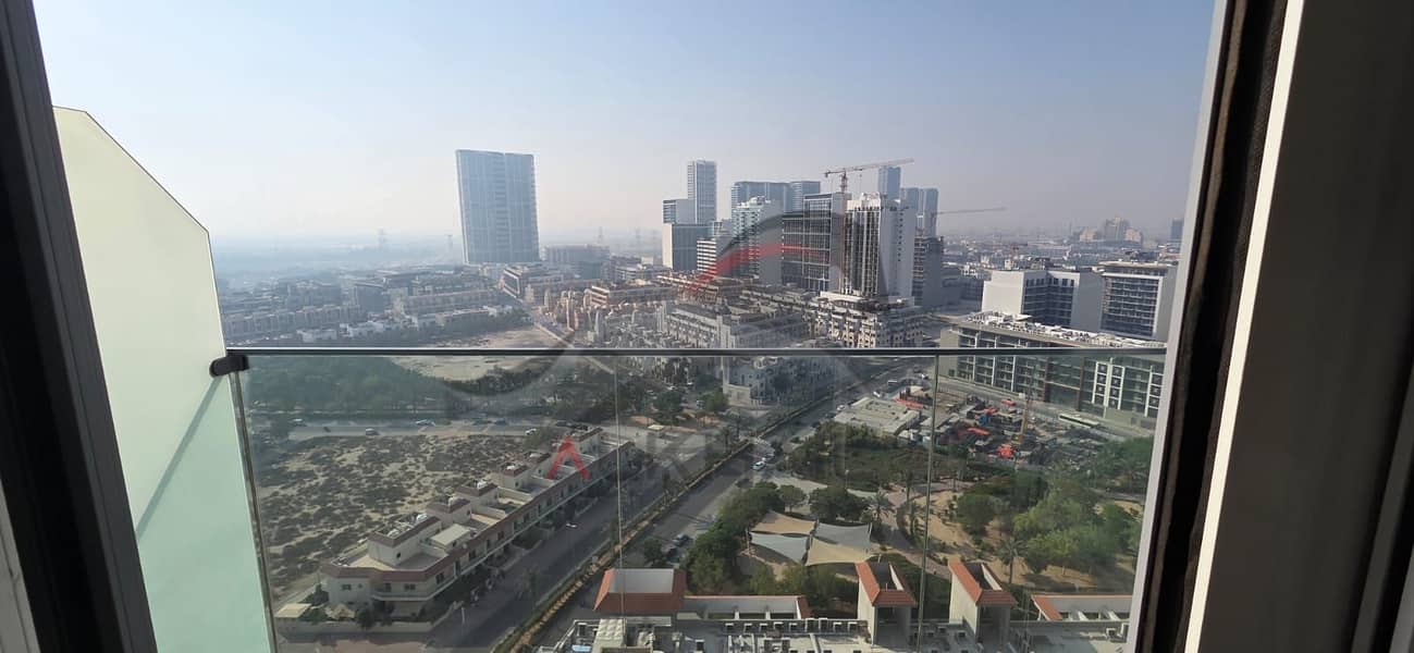 Fully furnished / high floor / villa community view - Image 9