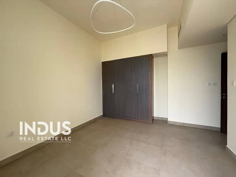 Corner Unit | Mid Floor | Motivated Seller - Image 6
