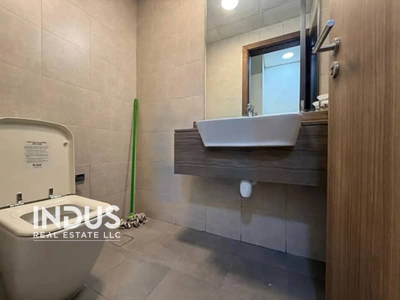 Corner Unit | Mid Floor | Motivated Seller - Image 11