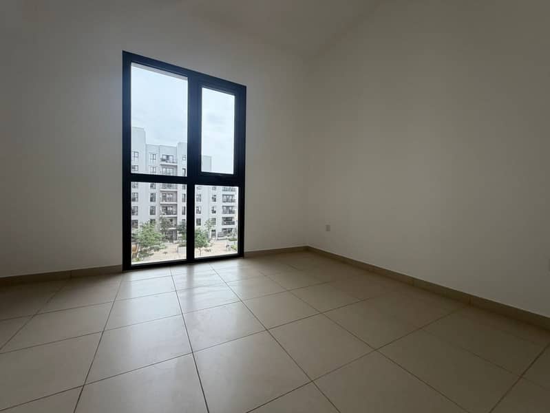 Stunning 2BR Pool & Community view with 2 parking - Image 7