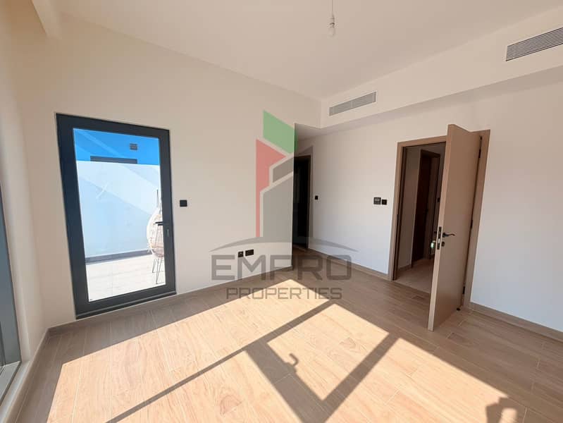 Lush Landscape | 4BR | Ready to Move