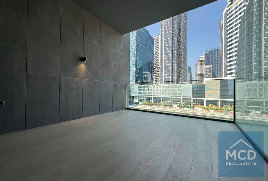 Rare Waterfront 1 Bed | 1,029sqft | Double Balcony