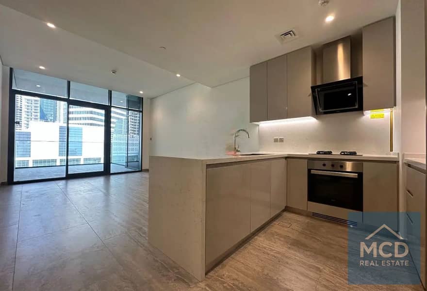 Rare Waterfront 1 Bed | 1,029sqft | Double Balcony