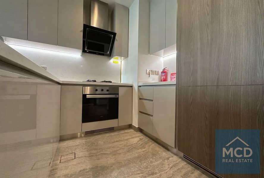 Rare Waterfront 1 Bed | 1,029sqft | Double Balcony