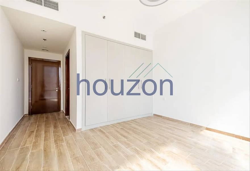 Spacious + Bright 2BR | Vacant | Prime Location - Image 9