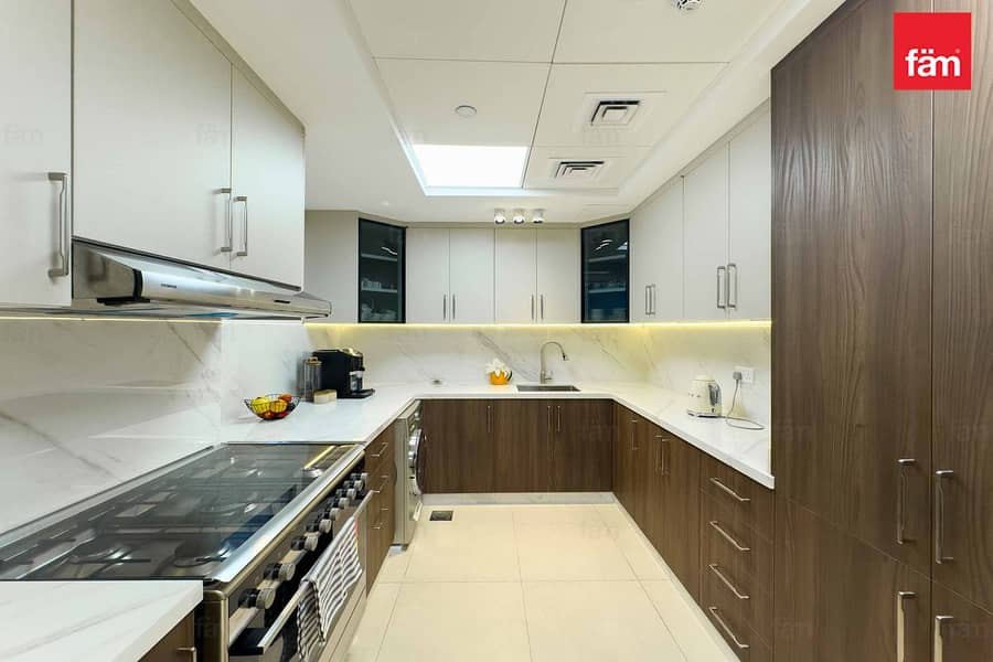 Full Park View | Terrace | Top Floor|VOT - Image 6